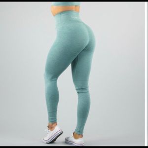 Alphalete Revival Leggings Size Small